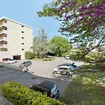 Apartment Val De La 3p Piscine Parking