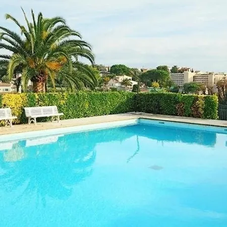 Val De La 3p Piscine Parking