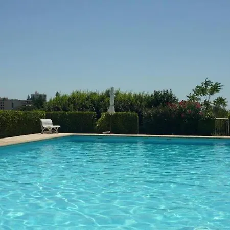 Val De La 3p Piscine Parking * Антіб
