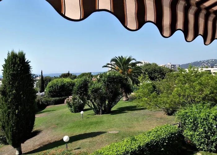 Διαμέρισμα Val De La 3p Piscine Parking Αντίμπ