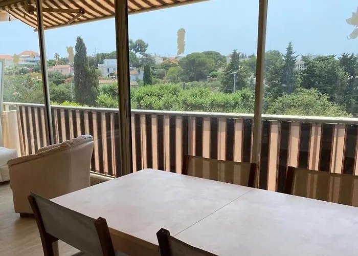 Διαμέρισμα Val De La 3p Piscine Parking Αντίμπ