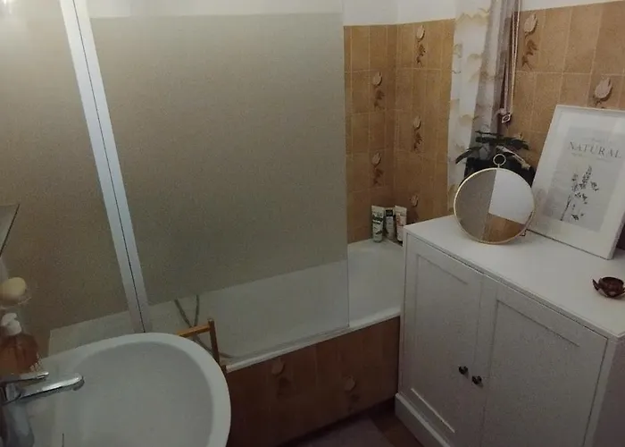 Val De La 3p Piscine Parking